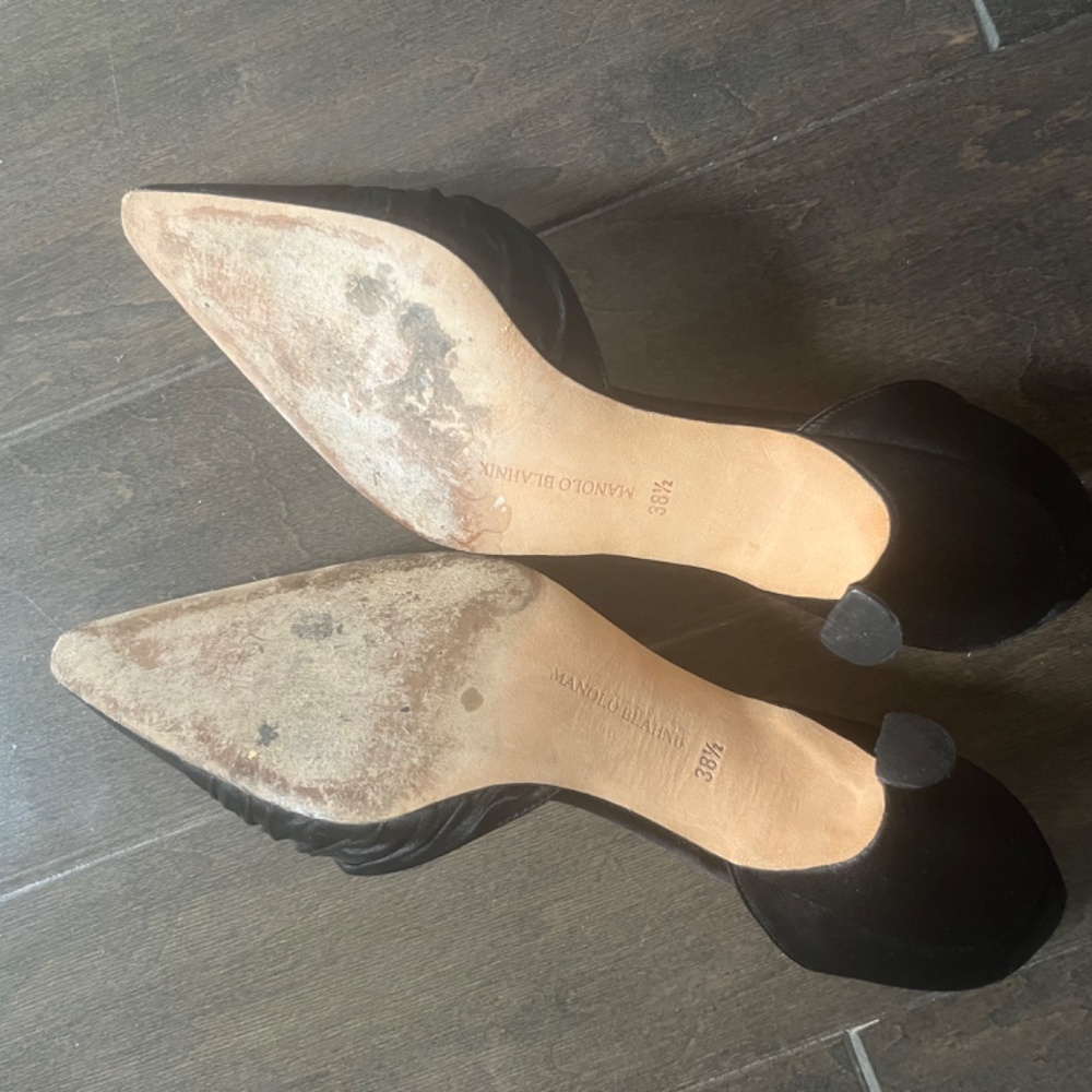 Manolo Blahnik Black Shoes Heels - Picture 6 of 7